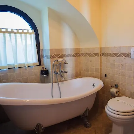 Villa Torre Panoramica & Jacuzzi Nel Cuore Del